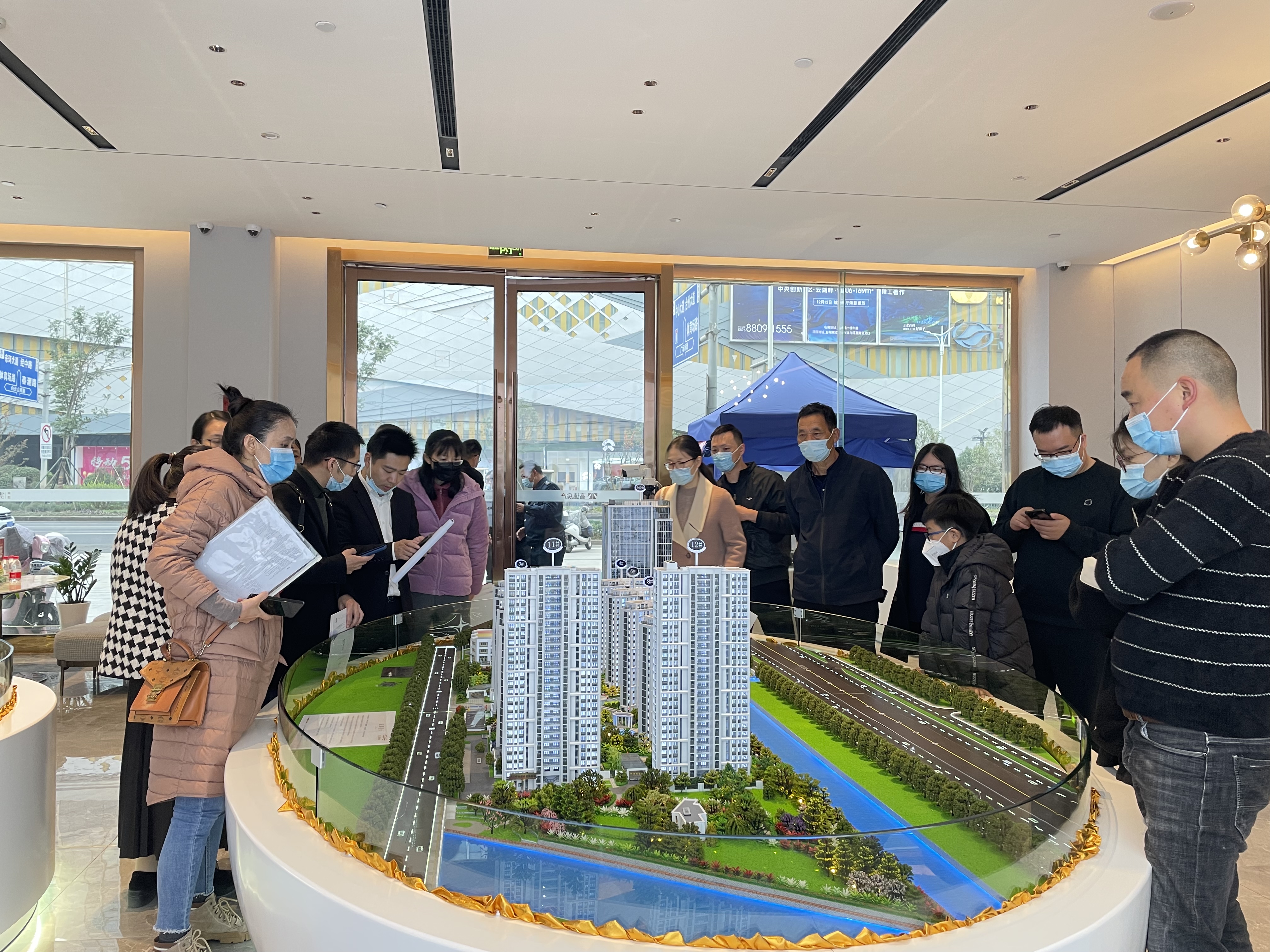 1645516925896469.jpg 云禧悅府銷售現(xiàn)場(chǎng) 拍攝:葉青青.jpg