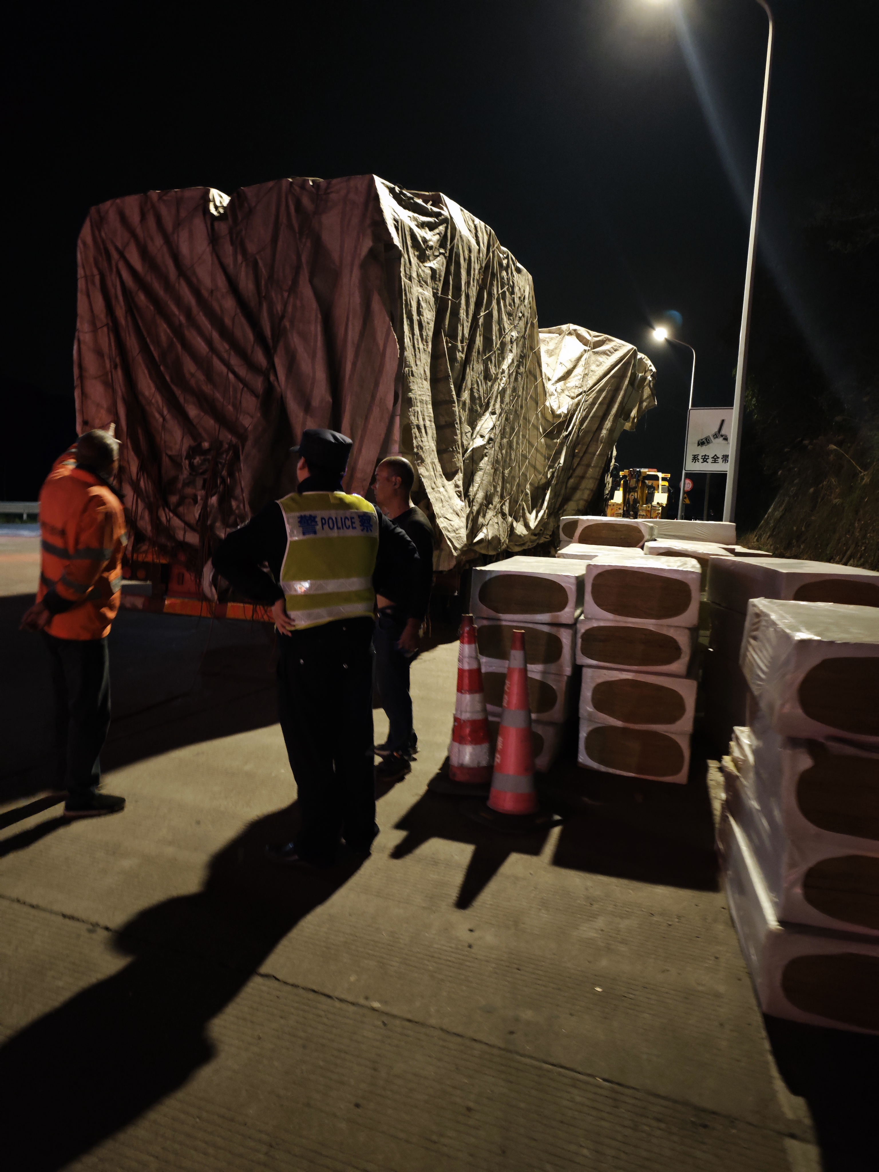 1742958144263842.jpg d41f2de8fbc03fa9c83ed48c375b232.jpg